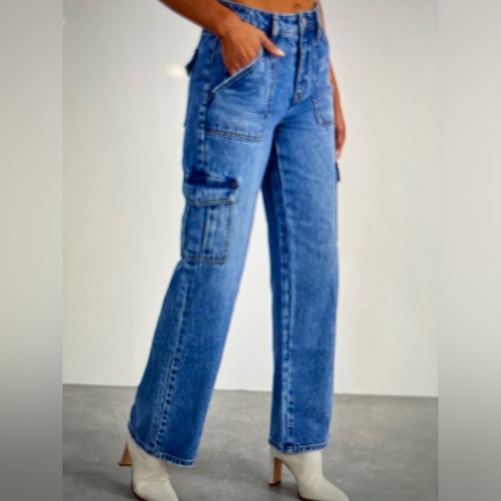 Vici brand new high rise cargo jeans 10.5” rise and 31” inseam